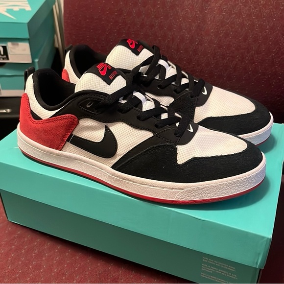 Nike SB Alleyoop White University Red Size 9 - Picture 1 of 7